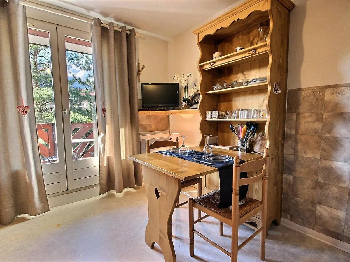 Studio Cosy Avec Piscine A Bourg Saint Maurice, Proche Centre Et Funiculaire - Fr-1-411-565 0*, Bourg-Saint-Maurice