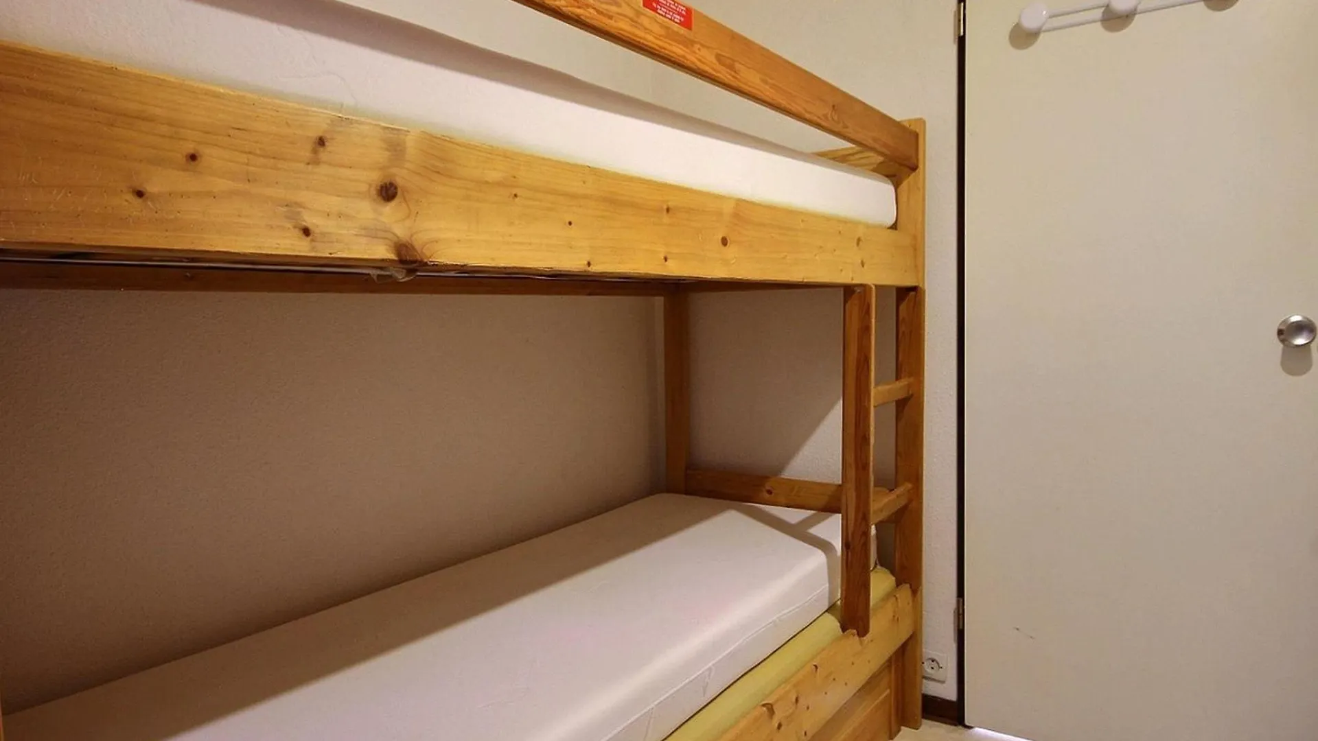 Studio Cosy Avec Piscine A Bourg Saint Maurice, Proche Centre Et Funiculaire - Fr-1-411-565 Apartment